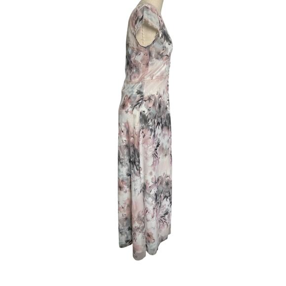 Little Mistress Romantic Button Front Maxi Dress - Picture 8 of 11
